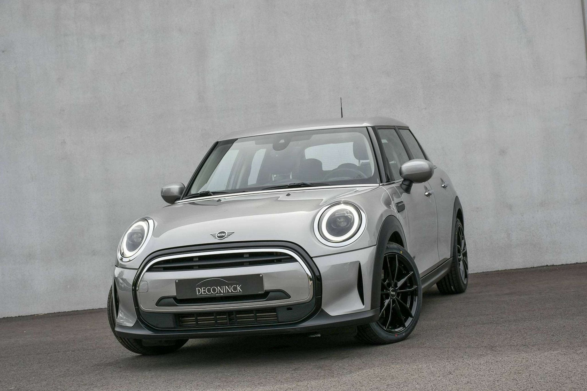 MINI Cooper Mini 1.5A Cooper *CARPLAY*LED*18 INCH*, Argent ou Gris, Achat, Entreprise, 5 portes