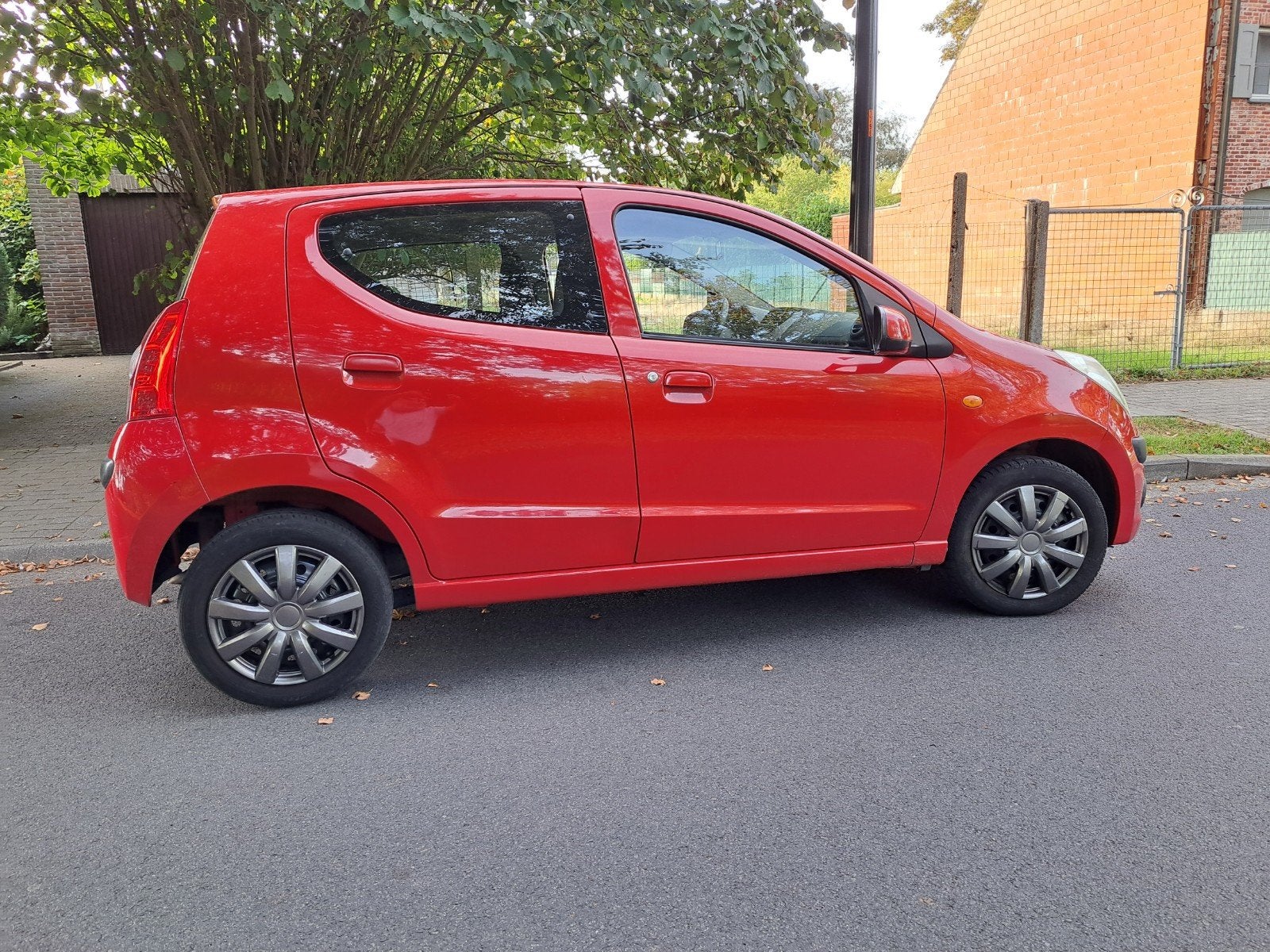 Nissan Pixo 1.0 Benzine. Van 2010. Euro 5. Gekeurd voor verk, Auto's, Voorwielaandrijving, Stof, 50 kW, Zwart