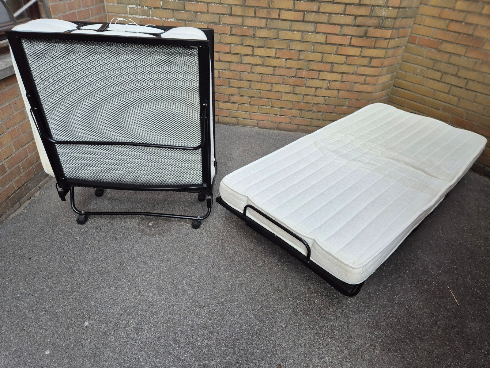 Plooibedjes - 2 stuks (90x200) - 2 x 80 Euro, Huis en Inrichting, Ophalen