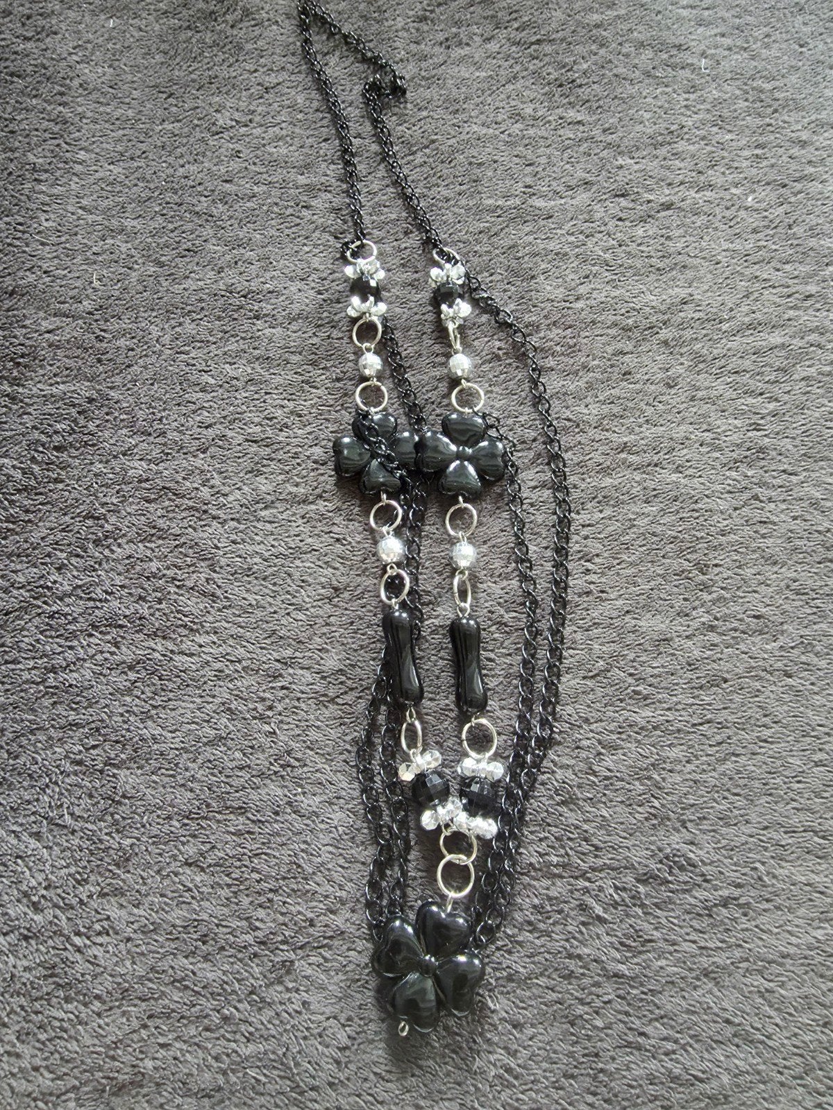🍀🍀🍀leuke ketting klavertje vier🍀🍀🍀, Met hanger, Kunststof, Zwart, Ophalen of Verzenden