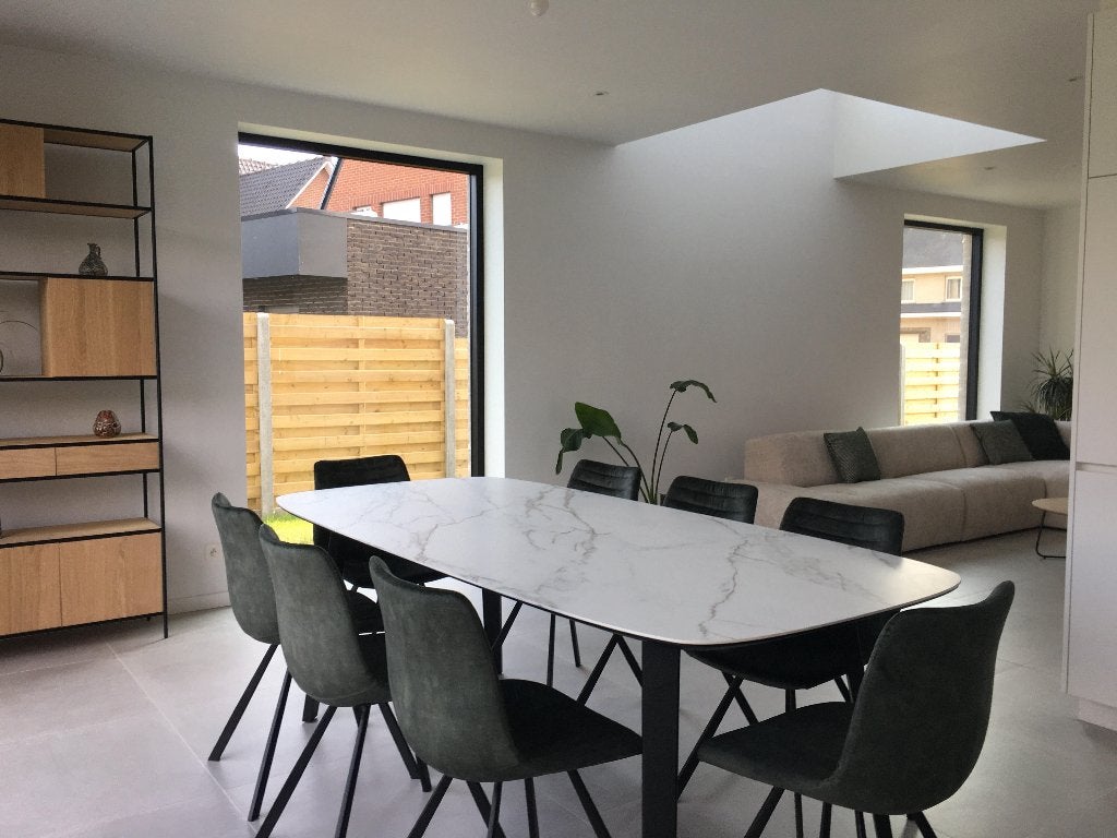 Luxurious ceramic dinning table, Huis en Inrichting, Tafels | Eettafels, Zo goed als nieuw, 100 tot 150 cm, 200 cm of meer, Vijf personen of meer