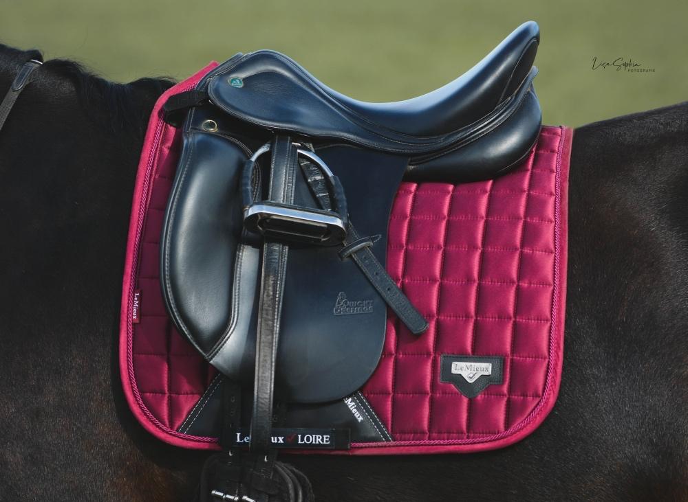 LeMieux Loire dressuur dekje Mulberry full SALE -35%!, Dieren en Toebehoren, Paarden en Pony's | Dekens en Dekjes, Nieuw, Ophalen of Verzenden