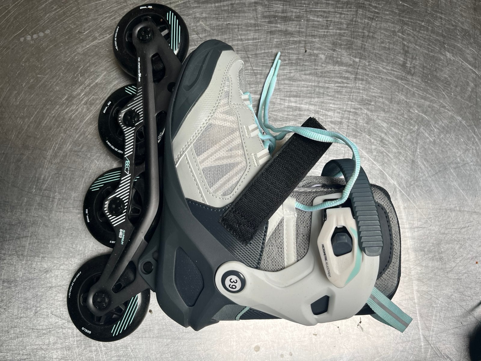 Skeelers dames maat 39 met bescherming, Sport en Fitness, Skeelers, Zo goed als nieuw, Inline skates 4 wielen, Dames, Ophalen