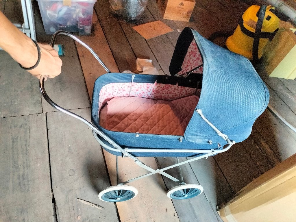 Vintage poppenwagen - blauw, Ophalen, Gebruikt, Babypop