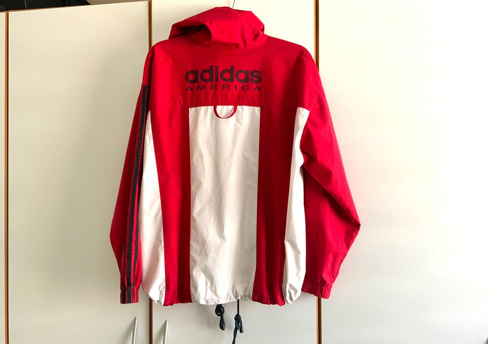 ADIDAS veste capuche vintage taille L bon état, Enlèvement, Porté