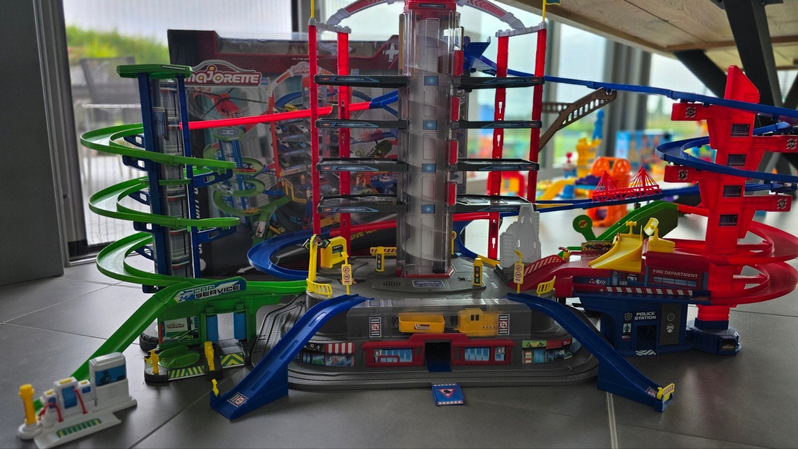 Autogarage majorette super city XL, Ophalen