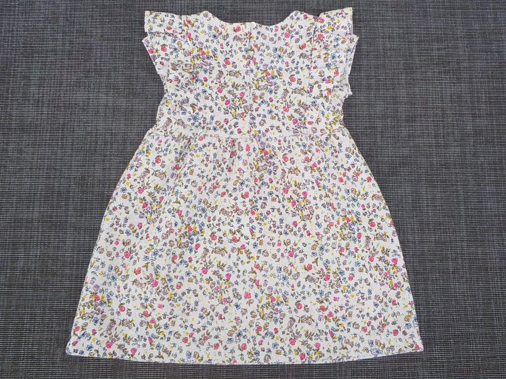 Belle robe à motif floral de Zara pour fille taille 98, Enfants & Bébés, Robe ou Jupe, Enlèvement ou Envoi, Comme neuf, Zara