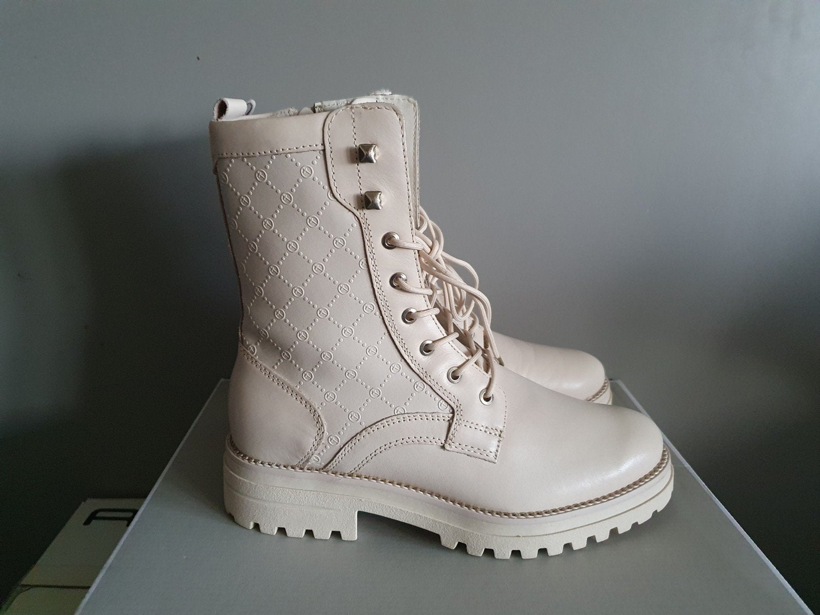 Nieuwe veterboots van Tamaris maat 37, Tamaris, Lage of Enkellaarzen, Nieuw, Ophalen of Verzenden
