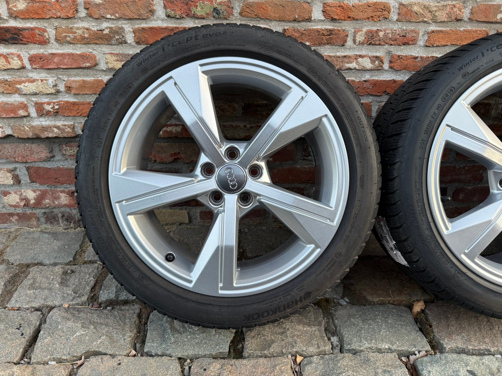 KIT HIVER AUDI A1 S LINE 2015/45/R17 HANKOOK, Autos : Pièces & Accessoires, Pneus et Jantes, Véhicule de tourisme, 17 pouces, Enlèvement
