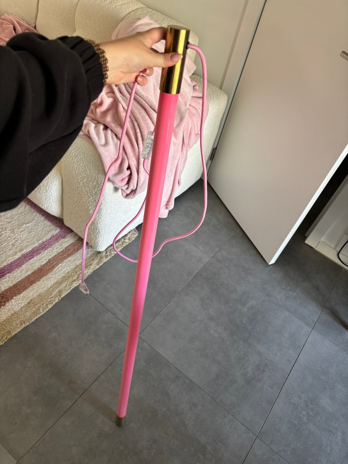 Seletti Linea LED lamp in fuchsia, Enlèvement, Comme neuf