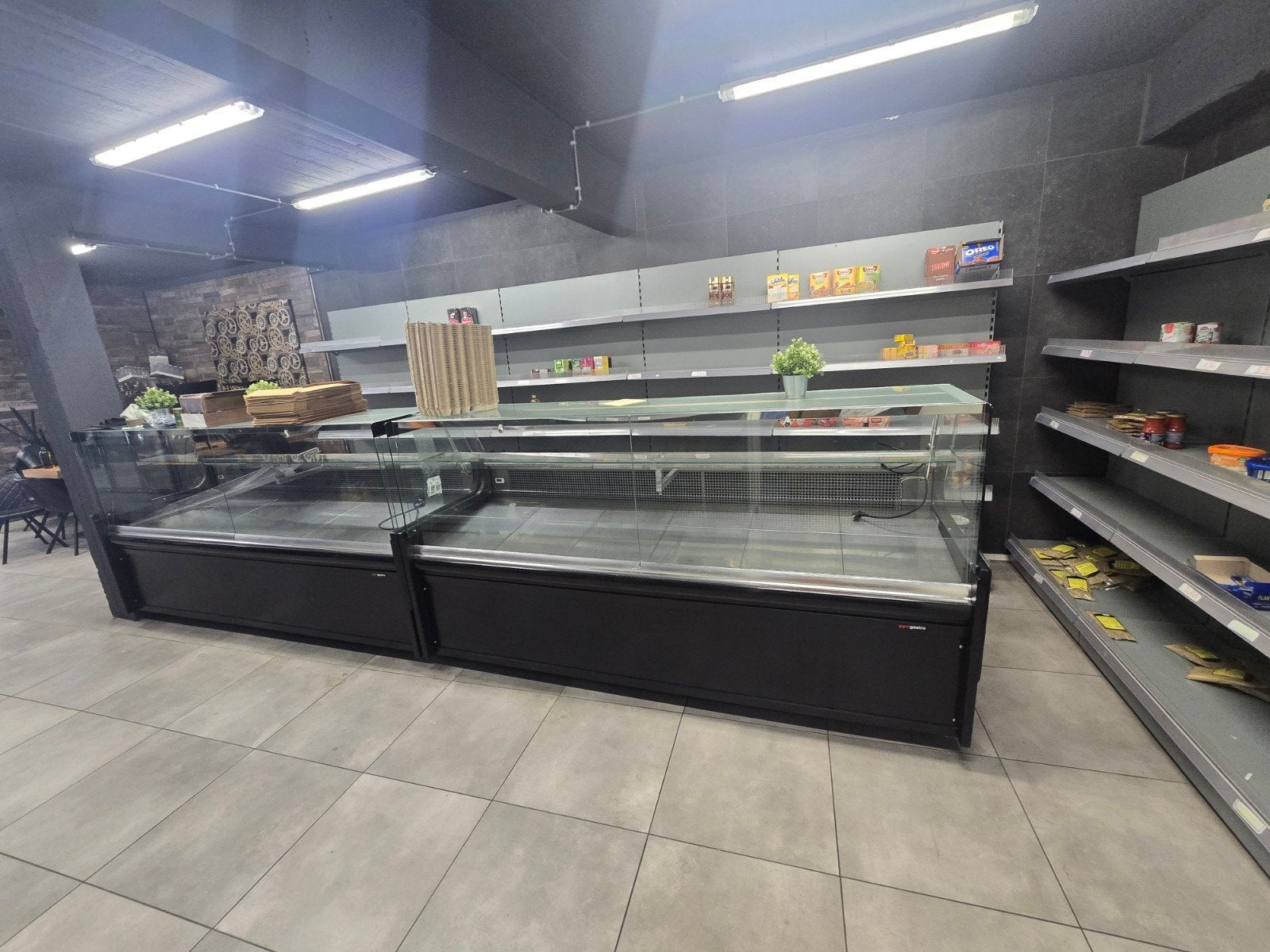 contenu de la boucherie, Enlèvement