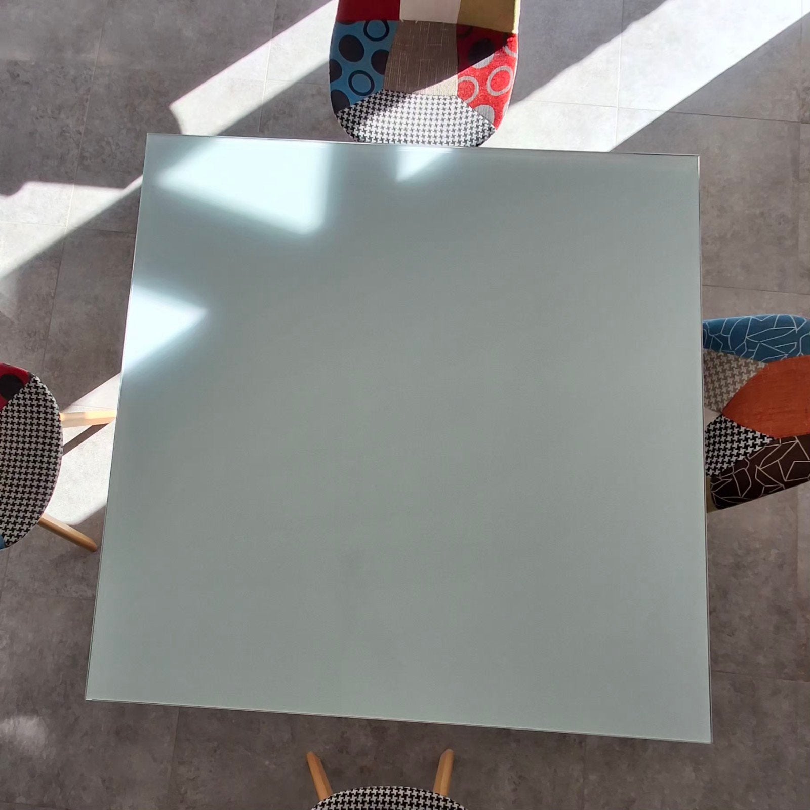 table en verre sablé 120x120, Maison & Meubles, Accessoires pour la Maison | Miroirs, Moins de 100 cm, Carré, Enlèvement, Utilisé
