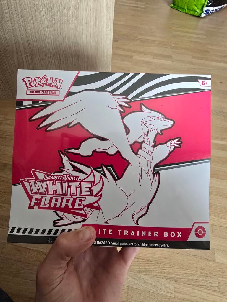 Pokémon white flare elite trainer box, Ophalen