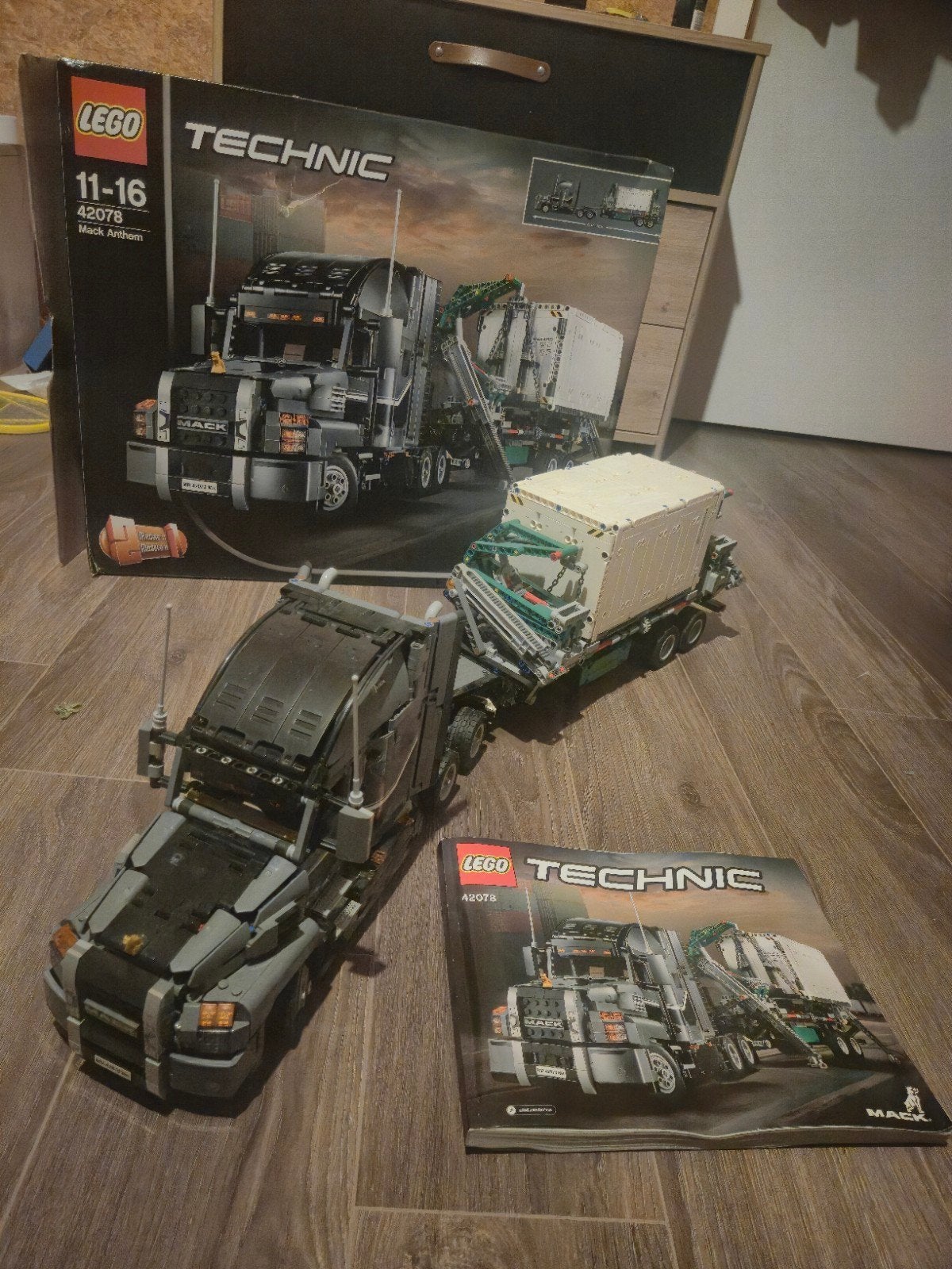 lego technic 42078 Mack Anthem, Hobby en Vrije tijd, Overige merken, Gebruikt, 1:50 of kleiner, Ophalen of Verzenden