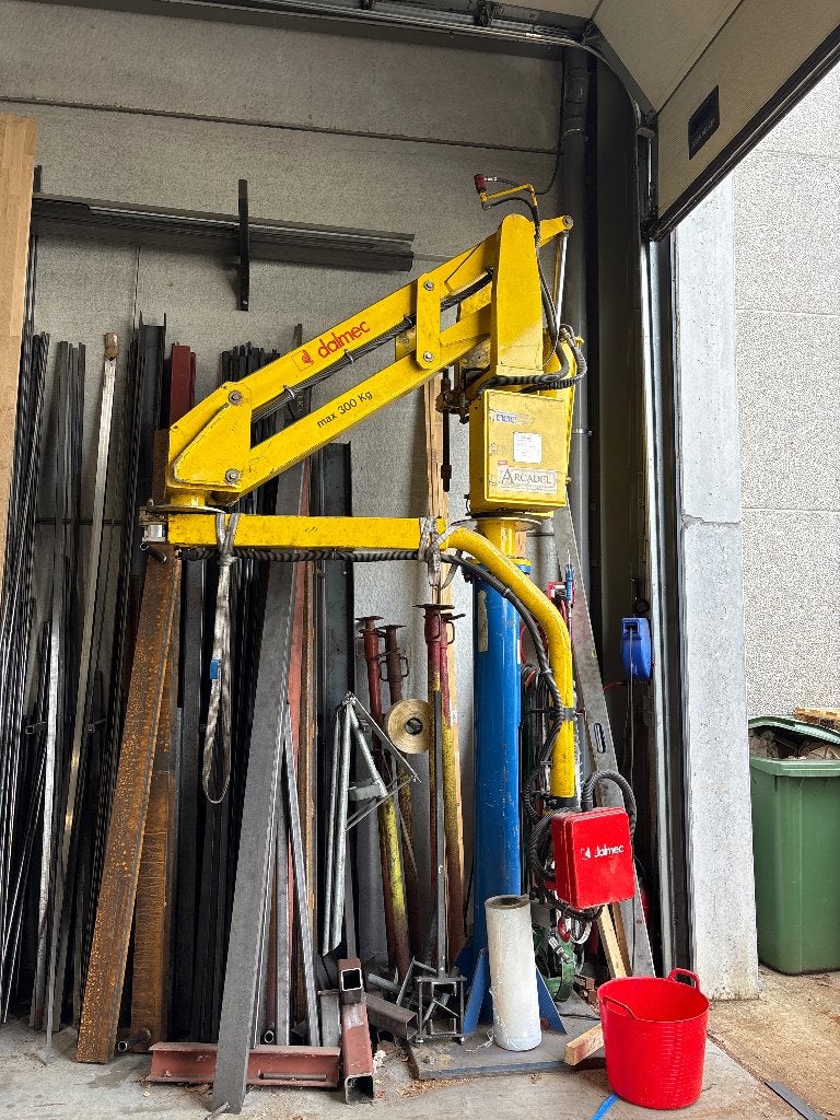 Dolmec pneumatische werkplaatskraan, Enlèvement, Utilisé