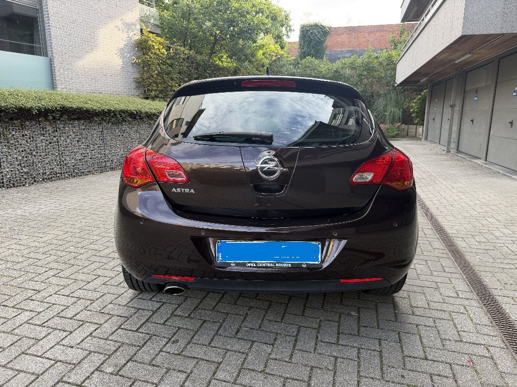 Opel Astra 1.4 essence 1er propriétaire * carnet airco, Autos, Achat, Entreprise, Boîte manuelle, Entretenue par le concessionnaire