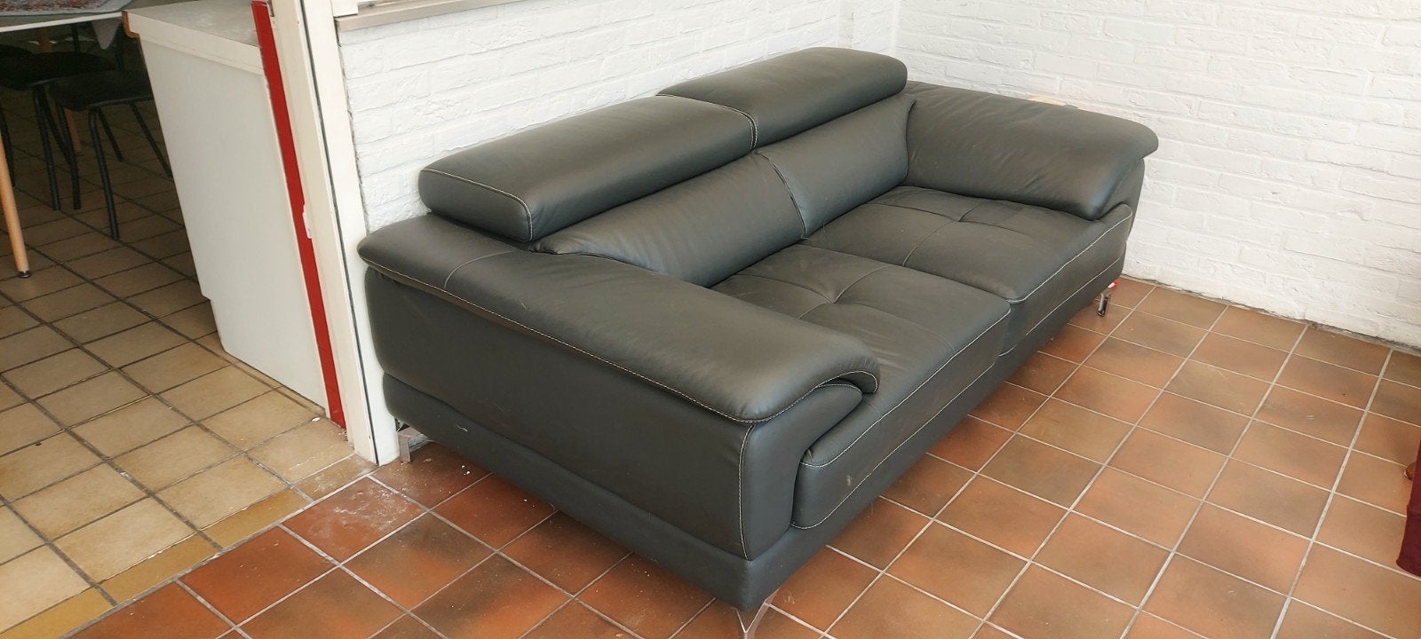 zetel leder grijs goede staat breedte 185cm lengte 104 cm, Huis en Inrichting, Ophalen, 100 tot 125 cm, Tweepersoons, Leer