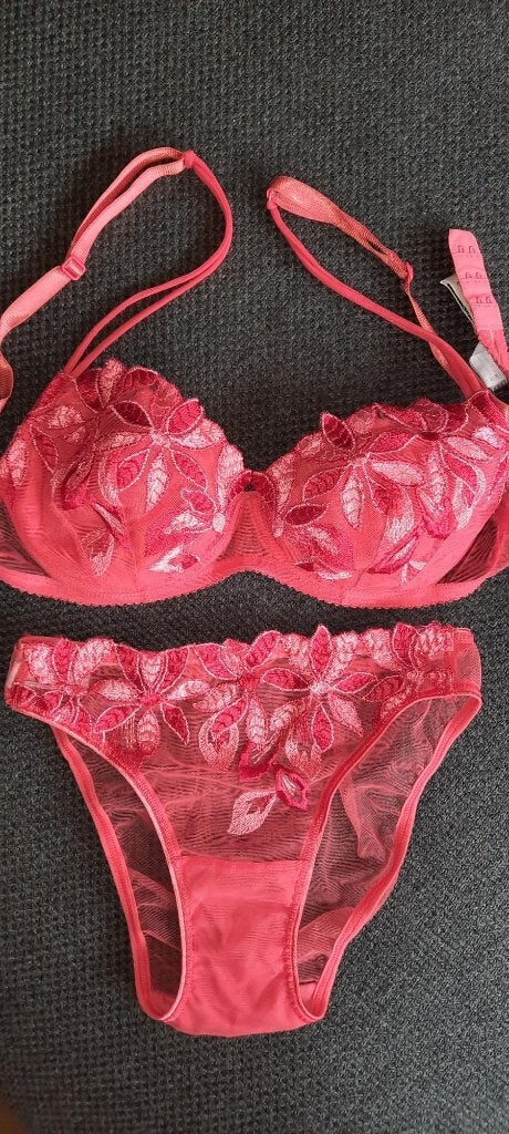 lingerie BH slip set sexy 75B rood, Kleding | Dames, Ondergoed en Lingerie, Ophalen of Verzenden, Rood, BH