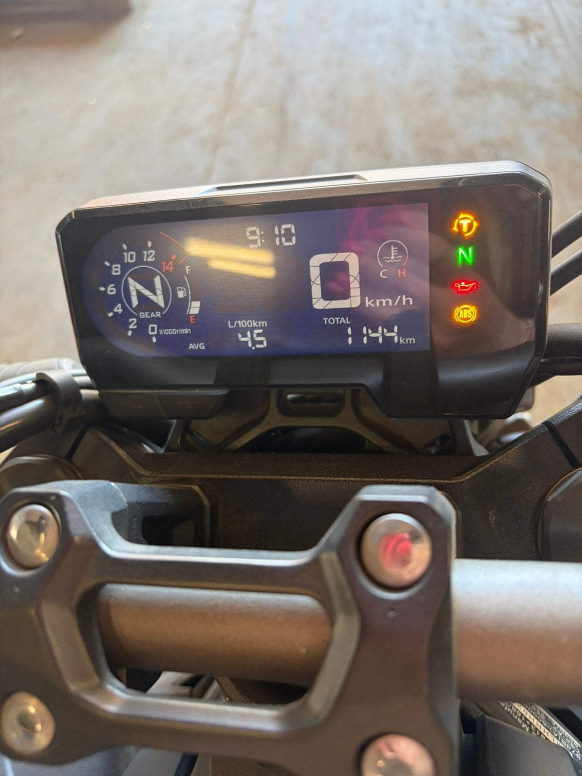 Honda cb650r, Particulier, Neuf