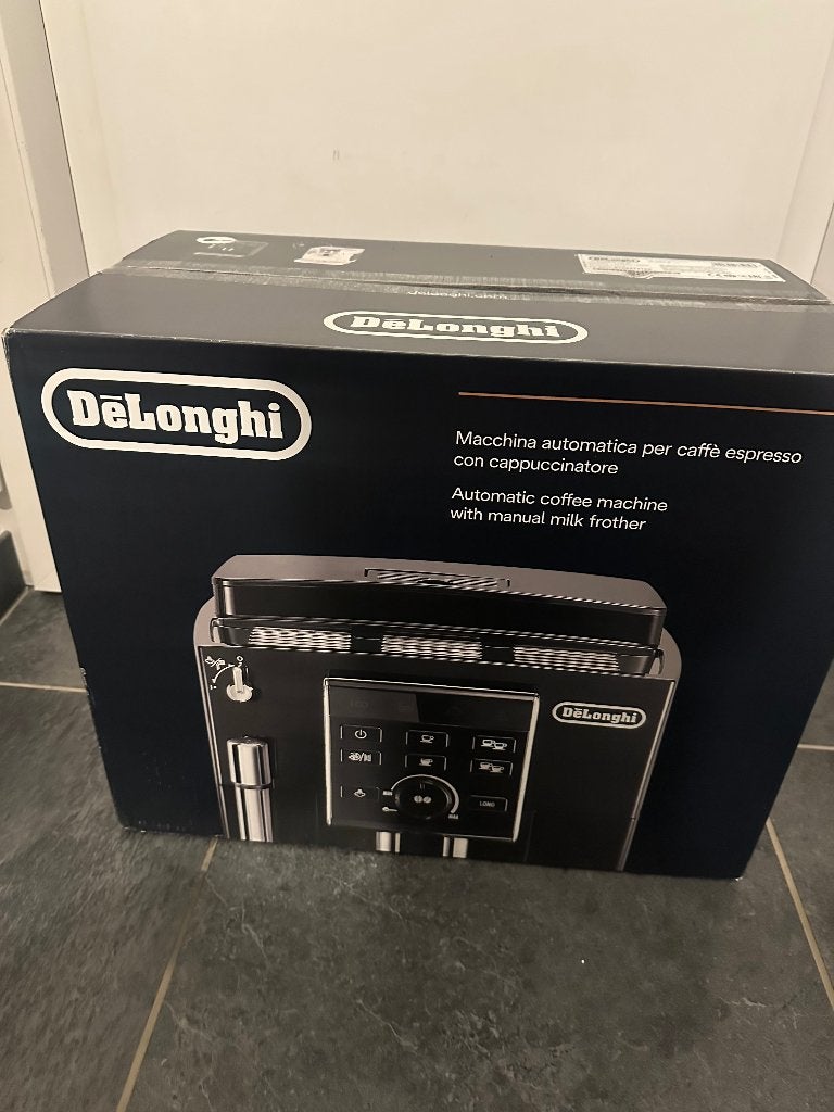 Delonghi expresso full auto ECAM13.123.B, Ophalen, Espresso apparaat, Nieuw, 2 tot 4 kopjes