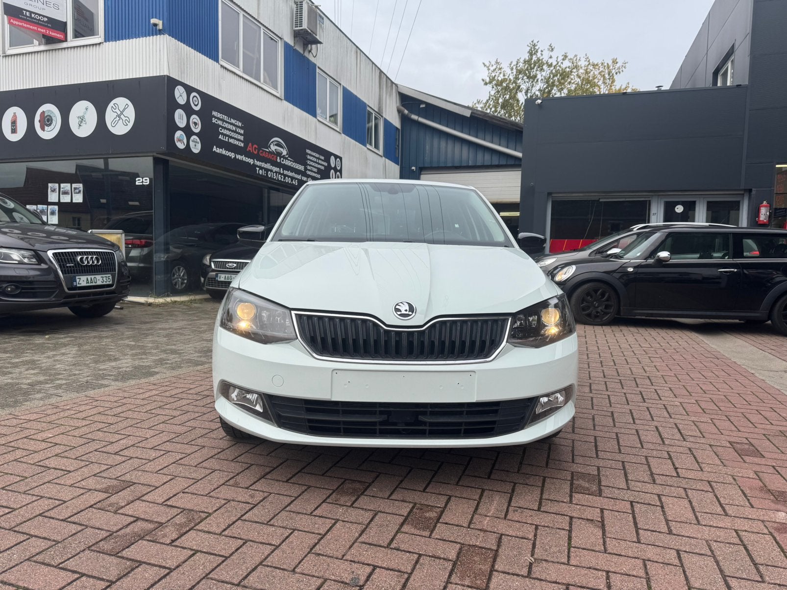 Skoda Fabia 1.2 - ESSENCE - AUTOMATIQUE - 30.000km - 2015, Autos, 1197 cm³, Achat, Euro 6, Entreprise