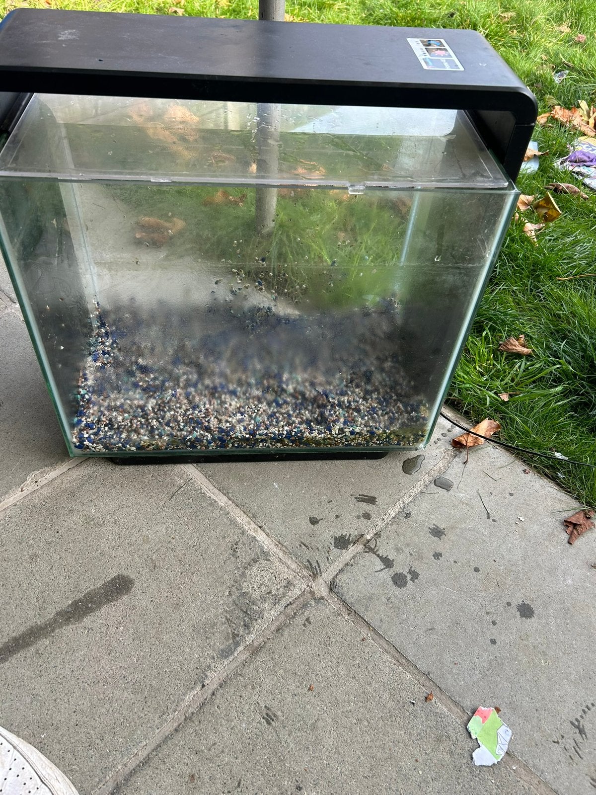Gratis Aquarium met klein hoekje gebarsten, Ophalen, Gebruikt, Leeg aquarium