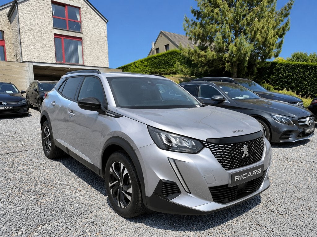 PEUGEOT 2008 BlueHDi Allure Pack Camera Carnet GARANTIE 1AN, Auto's, Peugeot, 4 cilinders, Leder en Stof, 5 deurs, SUV of Terreinwagen