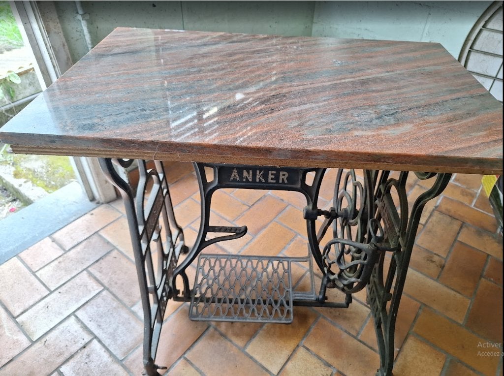 Pied de Machine à Coudre ANKER en fonte, Enlèvement