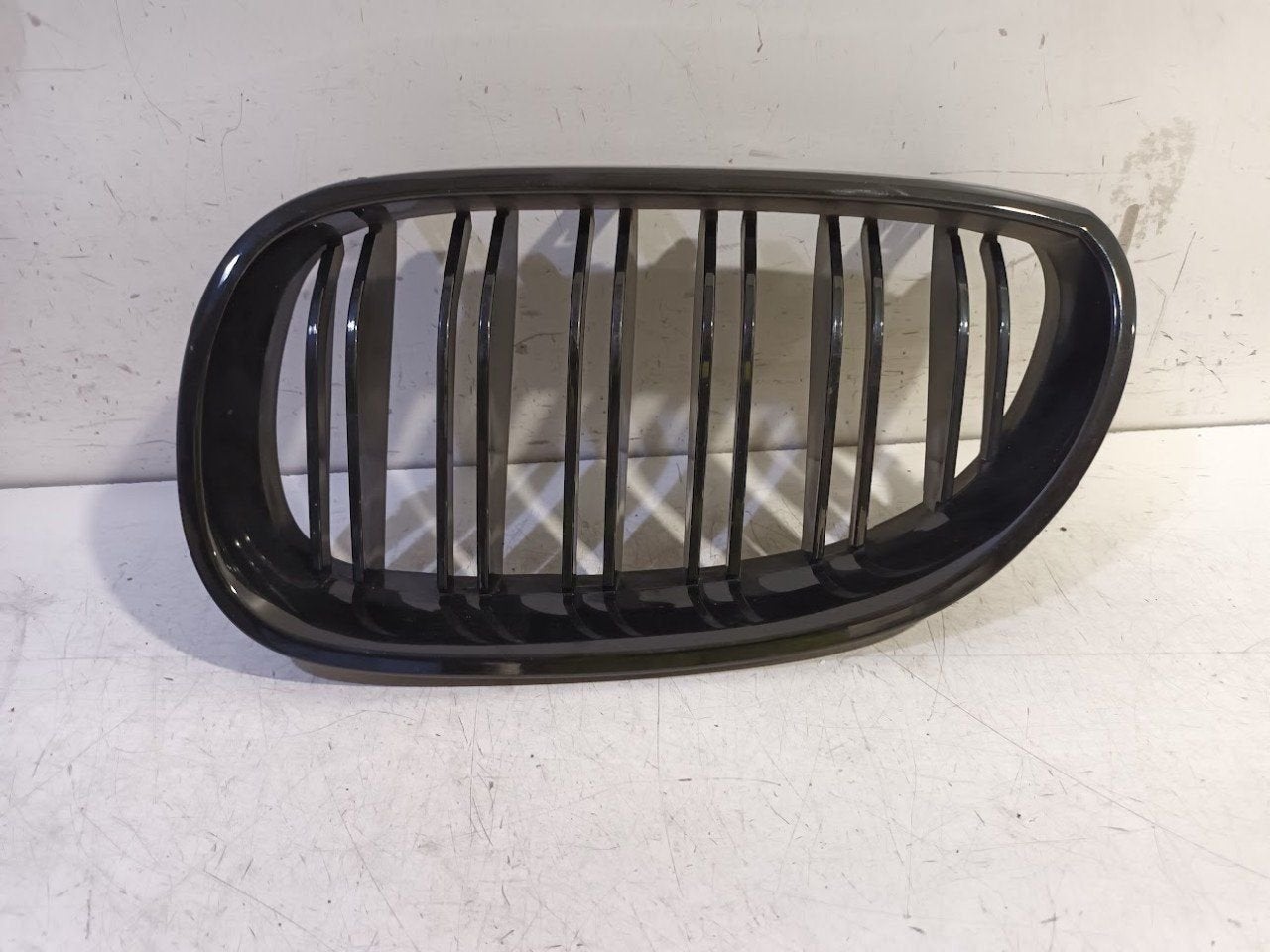 Grillerooster links BMW 5 serie, Onderdelen@venauto.nl, Van der Ven Autorecycling B.V., Gebruikt, Ettenseweg 76, 4706 PB Roosendaal, The Netherlands