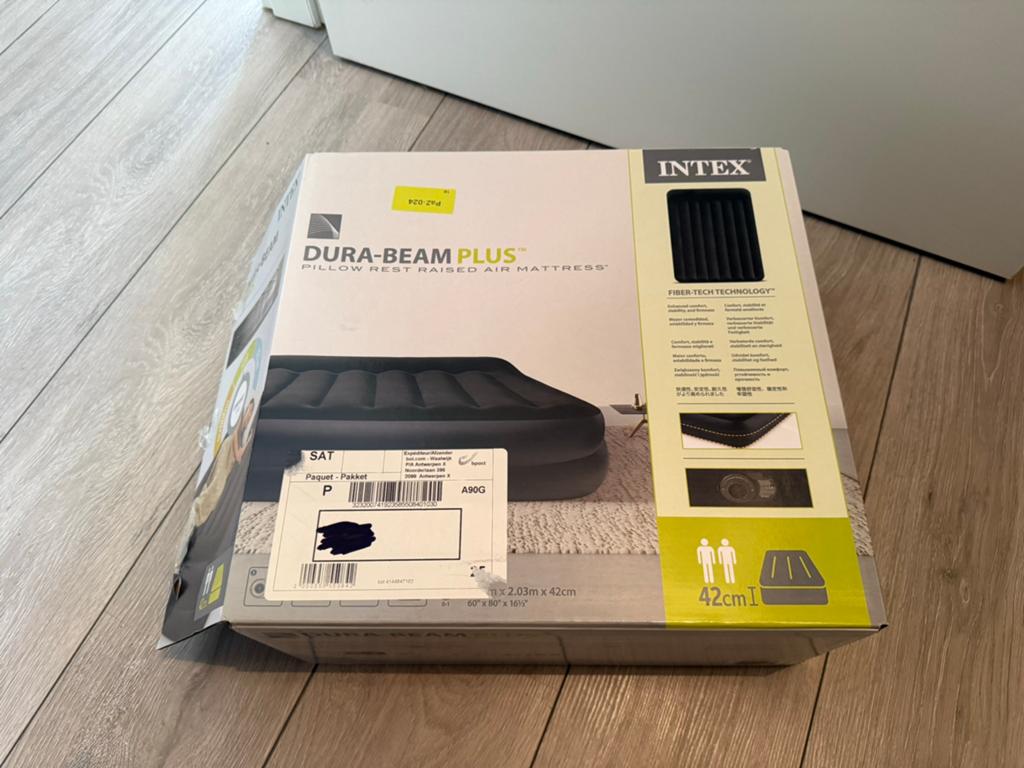 2-persoons Intex matras, Tuin en Terras, Ophalen, Zo goed als nieuw