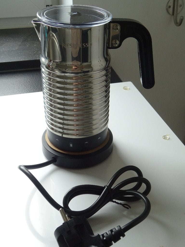 Mousseur à lait Nespresso Aeroccino 4, Electroménager, Enlèvement ou Envoi, Neuf, Mousseur à lait électrique