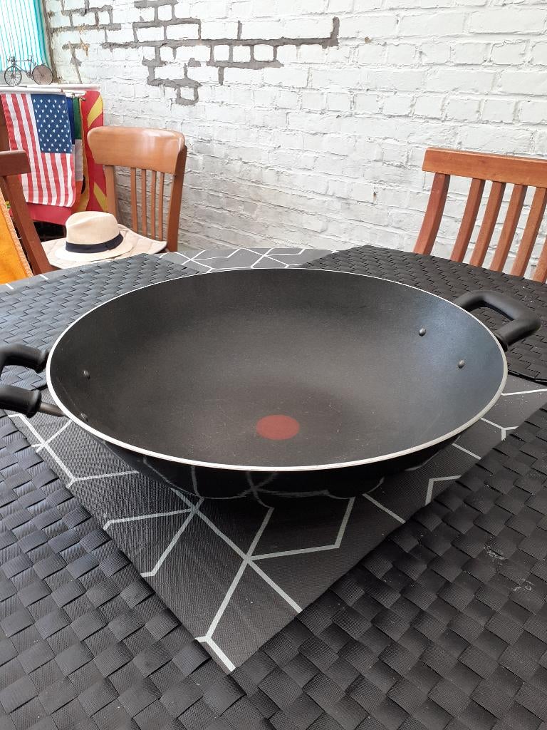 Huishouden, Ophalen, Zo goed als nieuw, Aluminium, Wok
