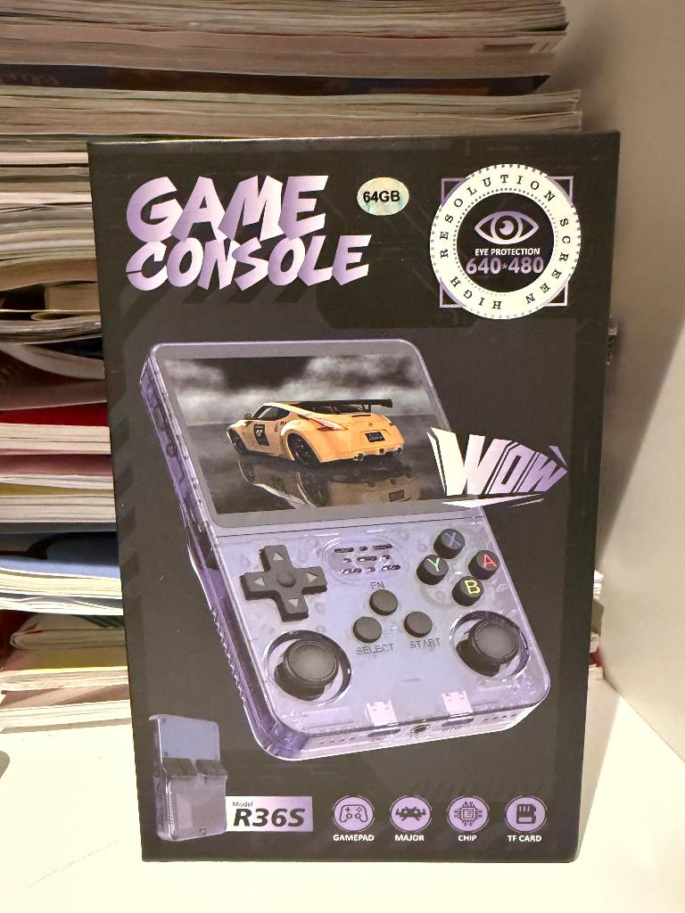 Originele R36S retro game console, met SD-kaart upgrade, Consoles de jeu & Jeux vidéo, Consoles de jeu | Autre, Neuf, Autres marques
