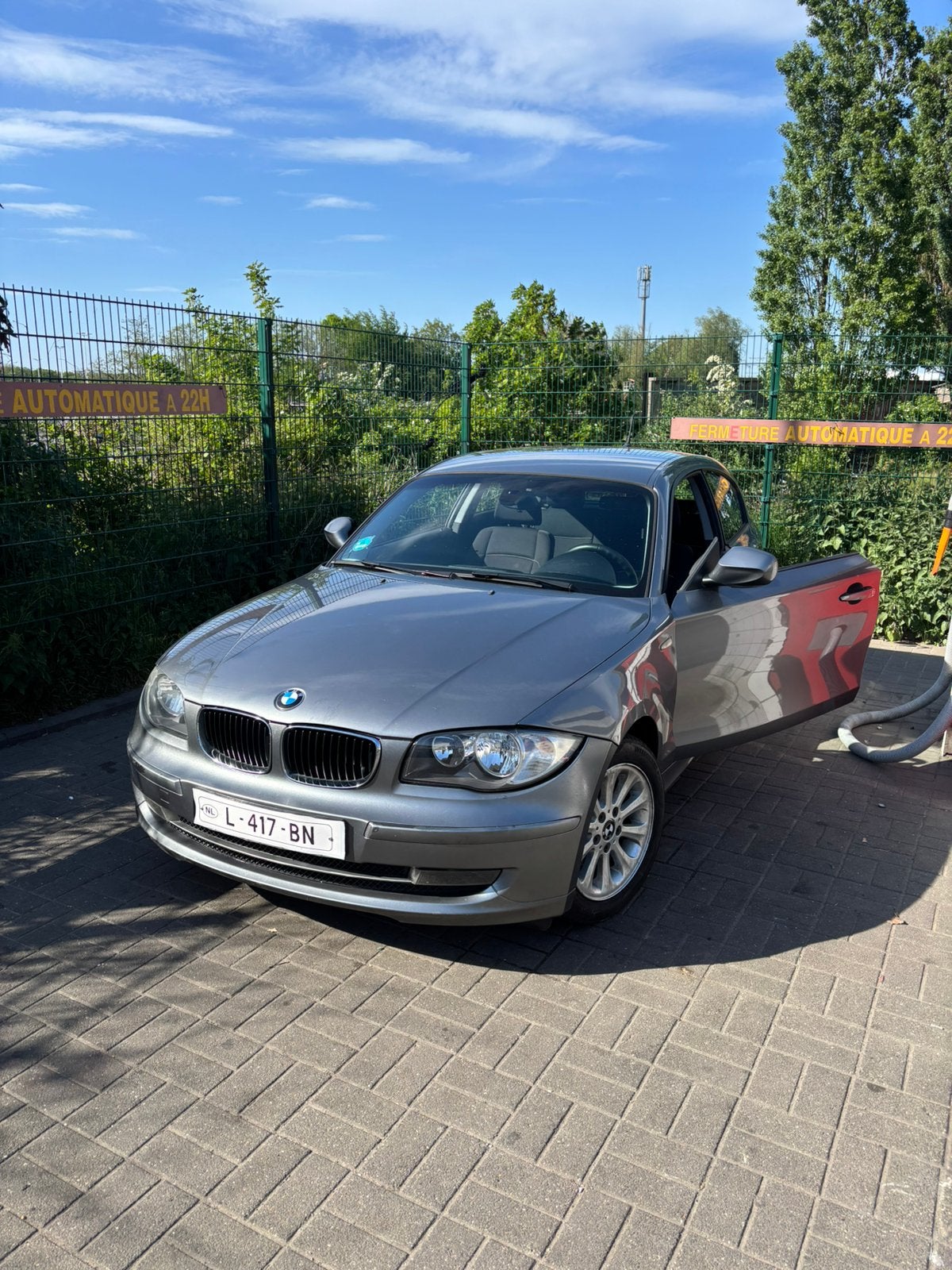 BMW SERIE 1, 90 kW, Achat, Noir, 5 places
