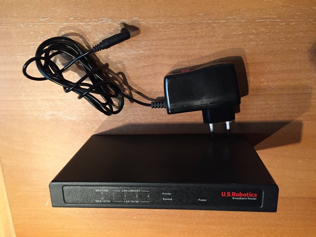 LOT NETWERK MATERIAAL, routers, switches, access points,..., Computers en Software, Ophalen of Verzenden, Zo goed als nieuw