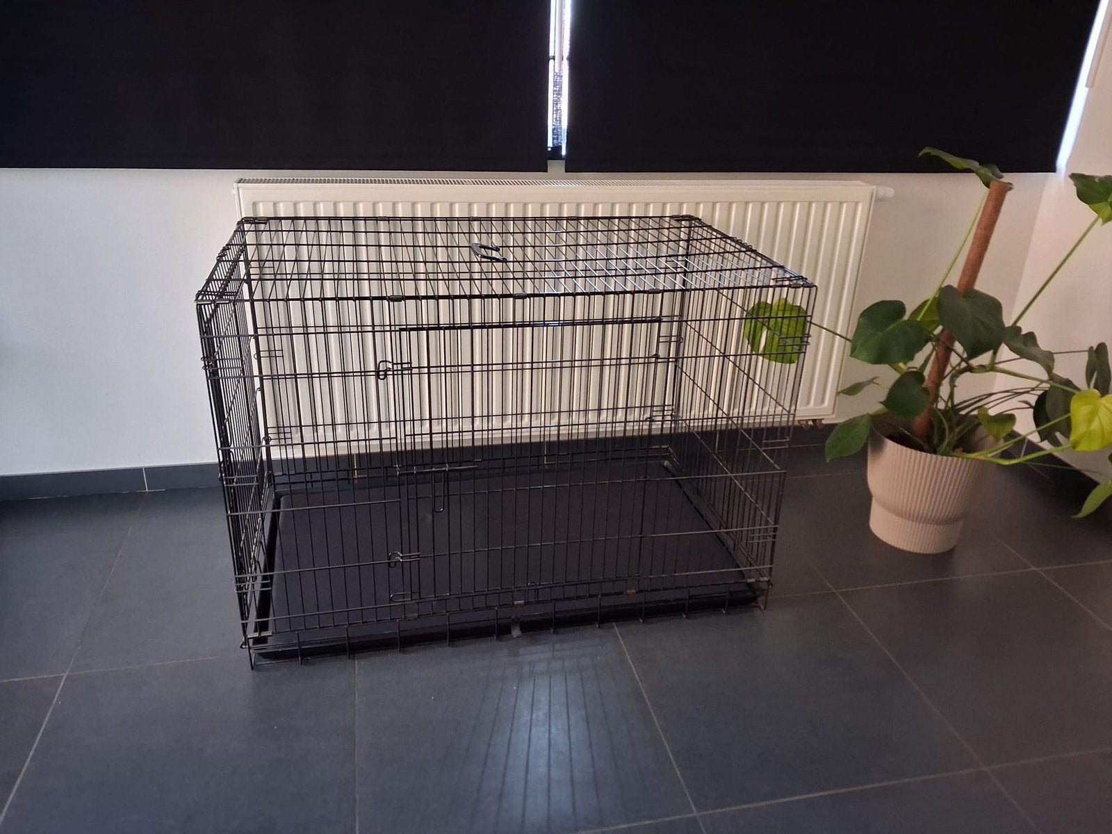 Bench voor grote honden te koop!, Dieren en Toebehoren, Hondenhokken, Ophalen, Zo goed als nieuw