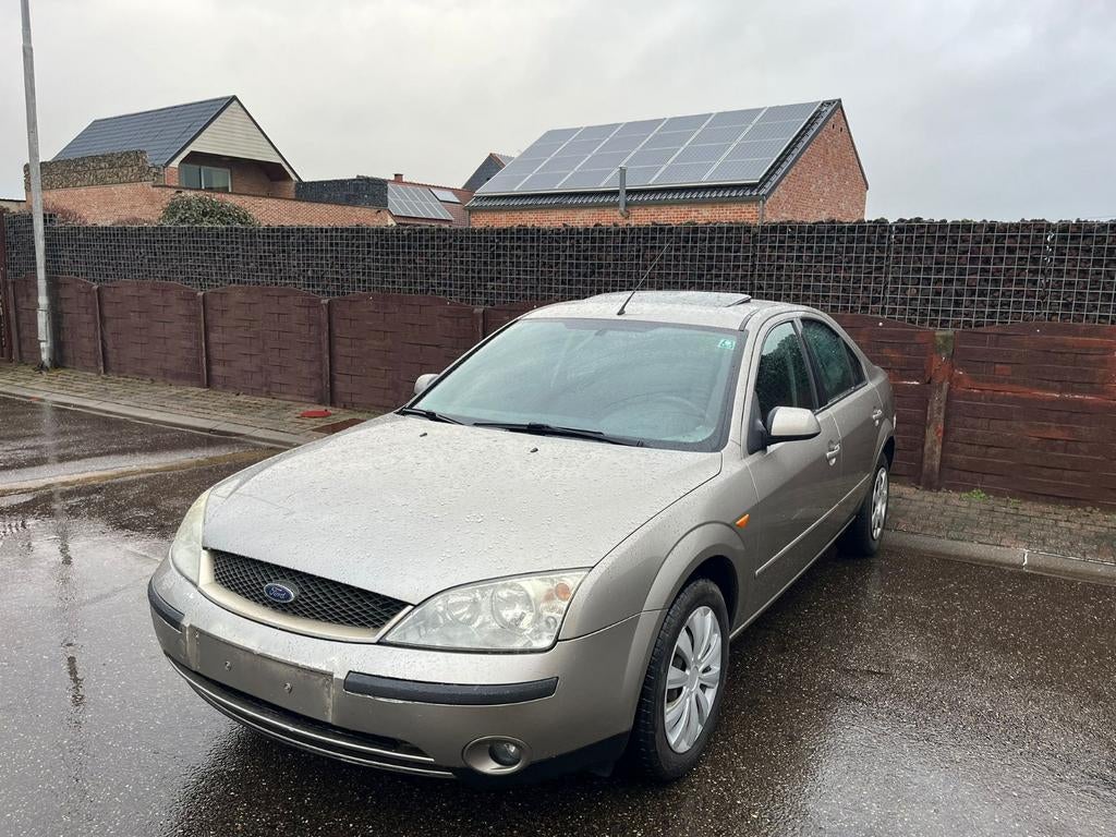 Ford mondeo mk3 1.8benzine, Achat, Mondeo, Particulier, Attache-remorque