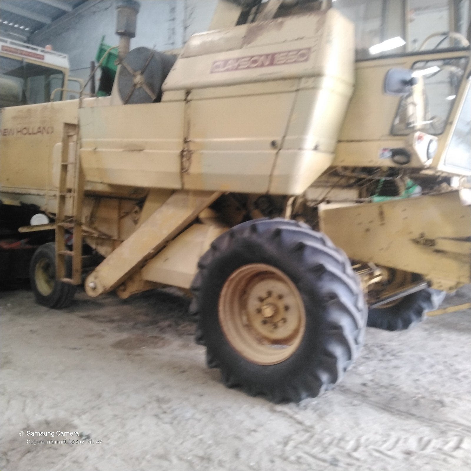 maaidorser Newholland 1550met mercedes motor maaibord 4.5m l, Zakelijke goederen, Landbouw | Werktuigen, Ophalen