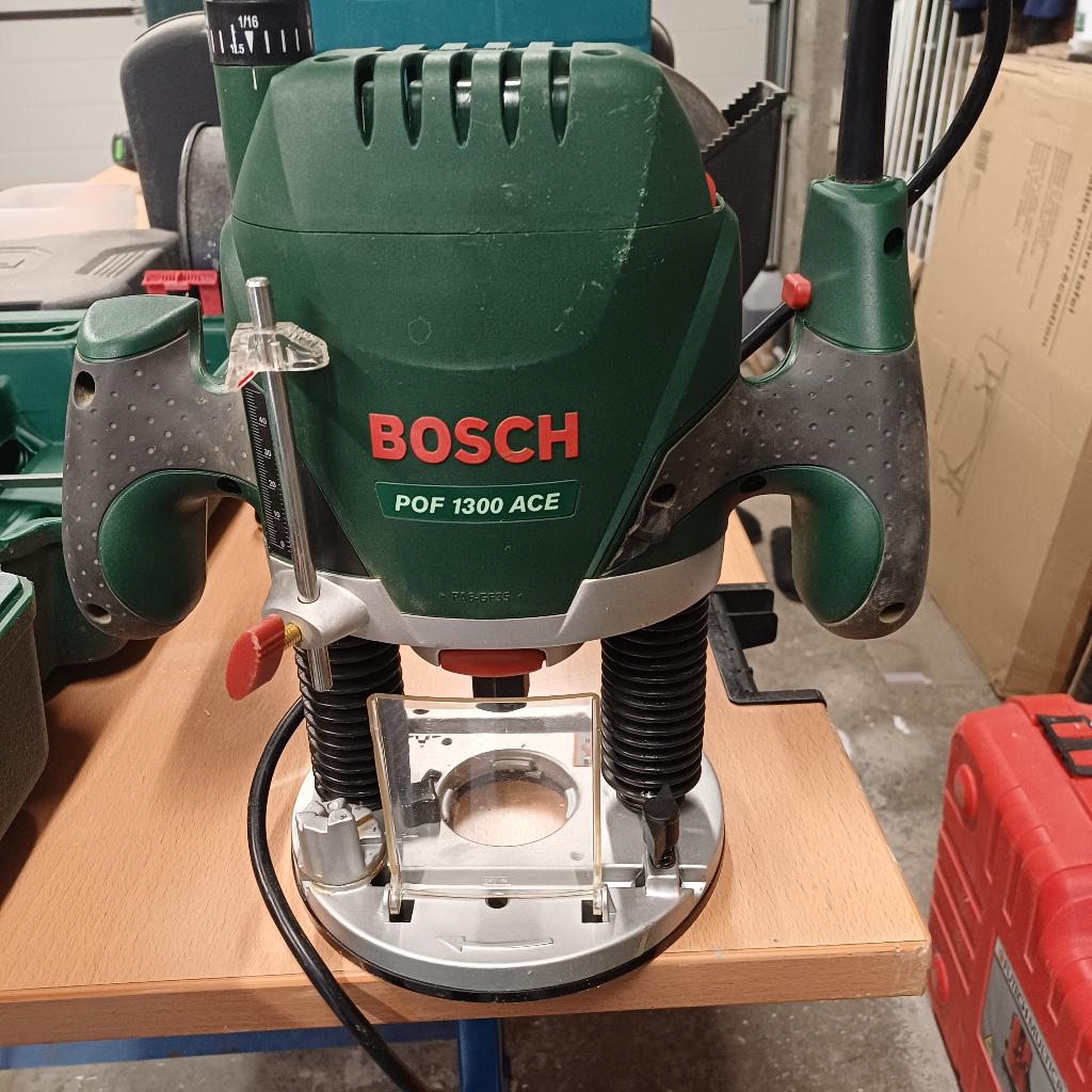 Défonceuse Bosch, Bricolage & Construction, Électrique, Comme neuf, Enlèvement, Autres types