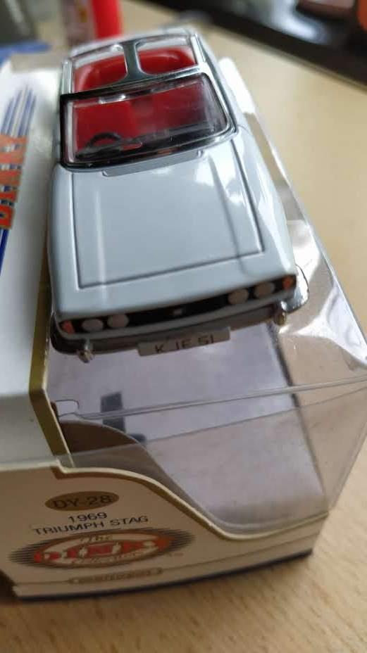 DINKY TRIUMPH STAG, parfait état avec boîte, Enlèvement ou Envoi, Comme neuf, Voiture, Dinky Toys