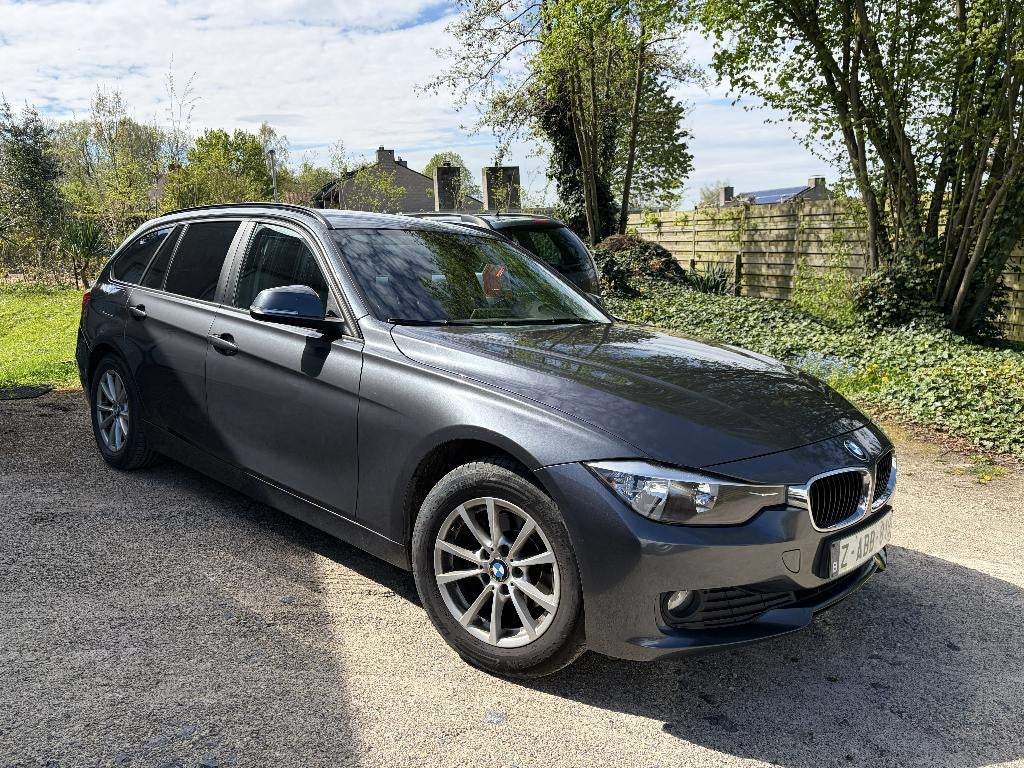 BMW 318d xDrive | Manueel | Topstaat!, Auto's, Euro 5, Stof, 1995 cc, Zwart