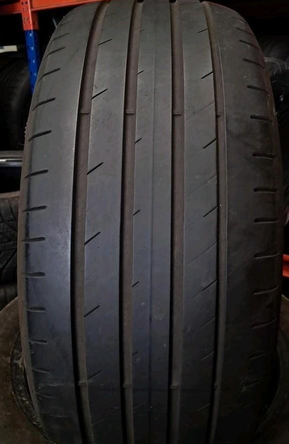 2354518 235/45/18 235/45r18 été Goodyear, Enlèvement