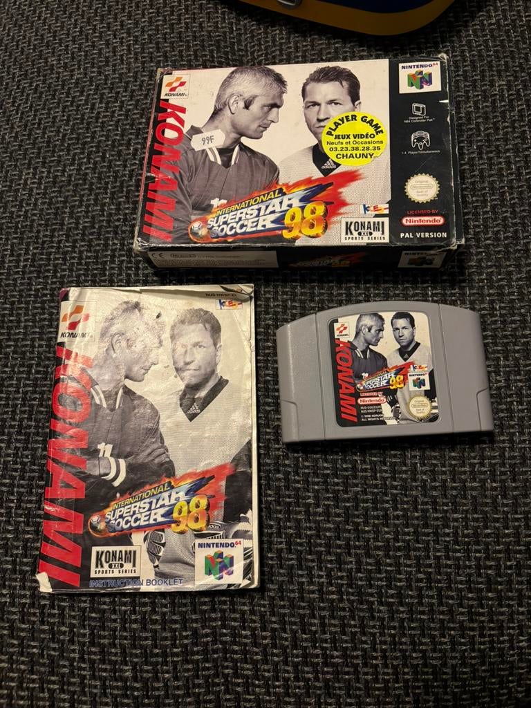 Jeu Nintendo, 64, superstar, soccer 98, Consoles de jeu & Jeux vidéo, Enlèvement ou Envoi, Comme neuf