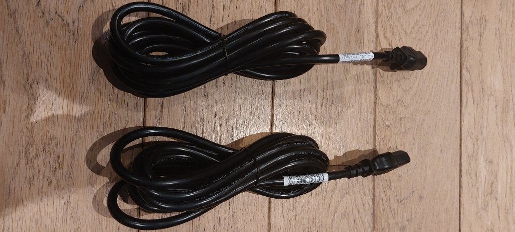 Lot de 10 câbles d'alimentation C14 C13 / HP 142263-003, Informatique & Logiciels, Enlèvement, Neuf