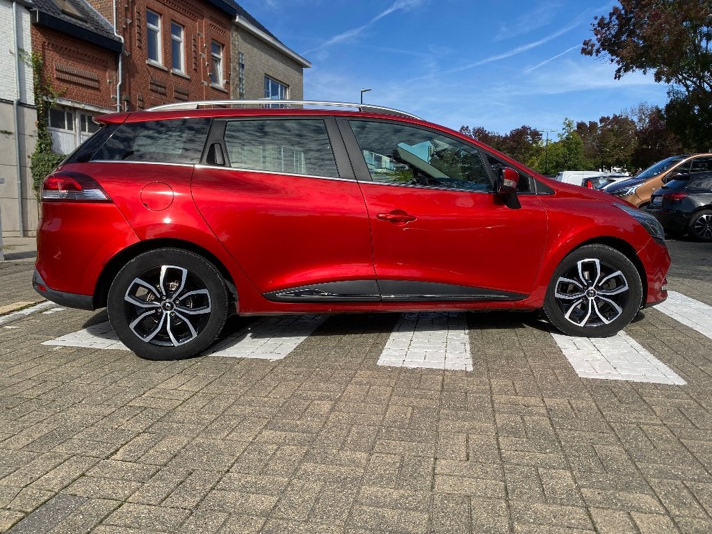 Renault Clio Grand Tour Phase II Cool & Sound #2, Achat, Euro 6, Boîte manuelle, Noir