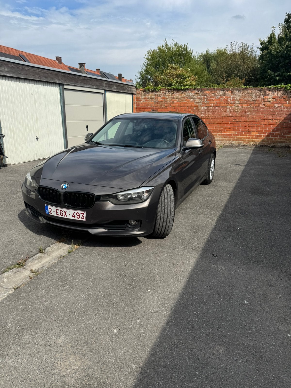 BMW 318d F30 2013 | 235.000 km | Euro 5 | Handgeschakeld, Auto's, Euro 5, Zwart, Bruin, Leder