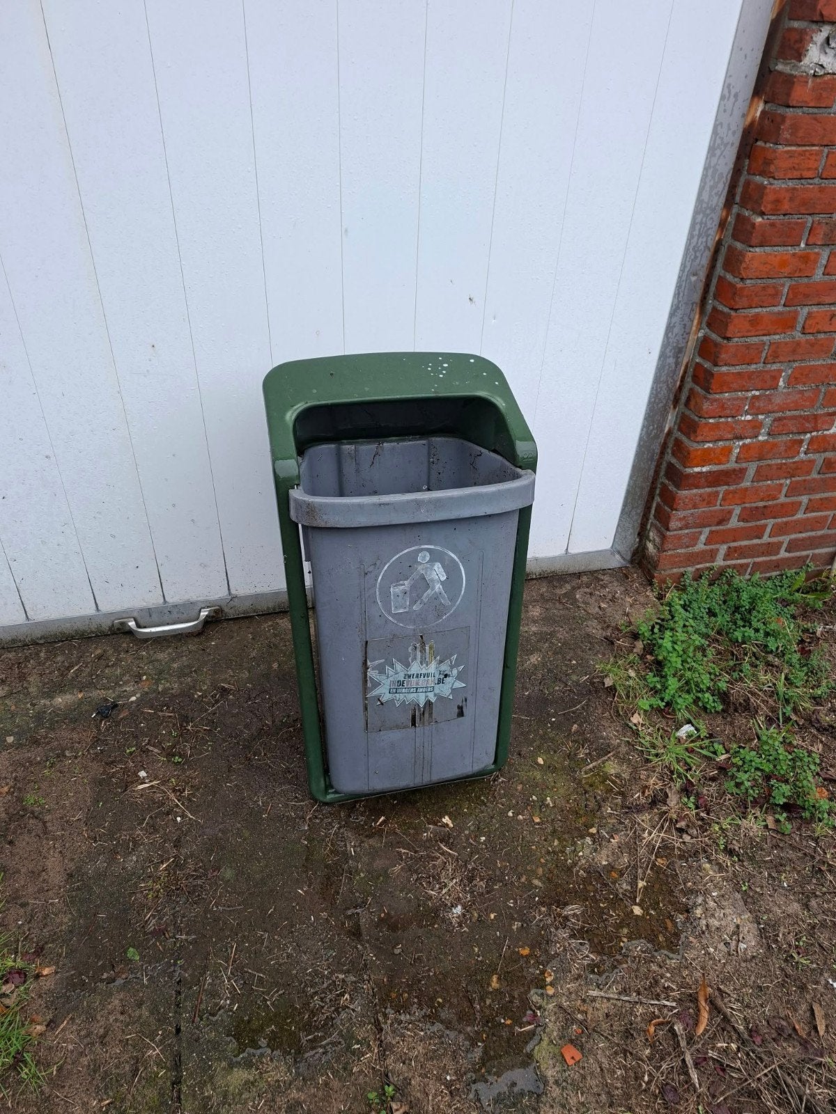 Kunststof afvalbak voor buiten, Ophalen, Kunststof