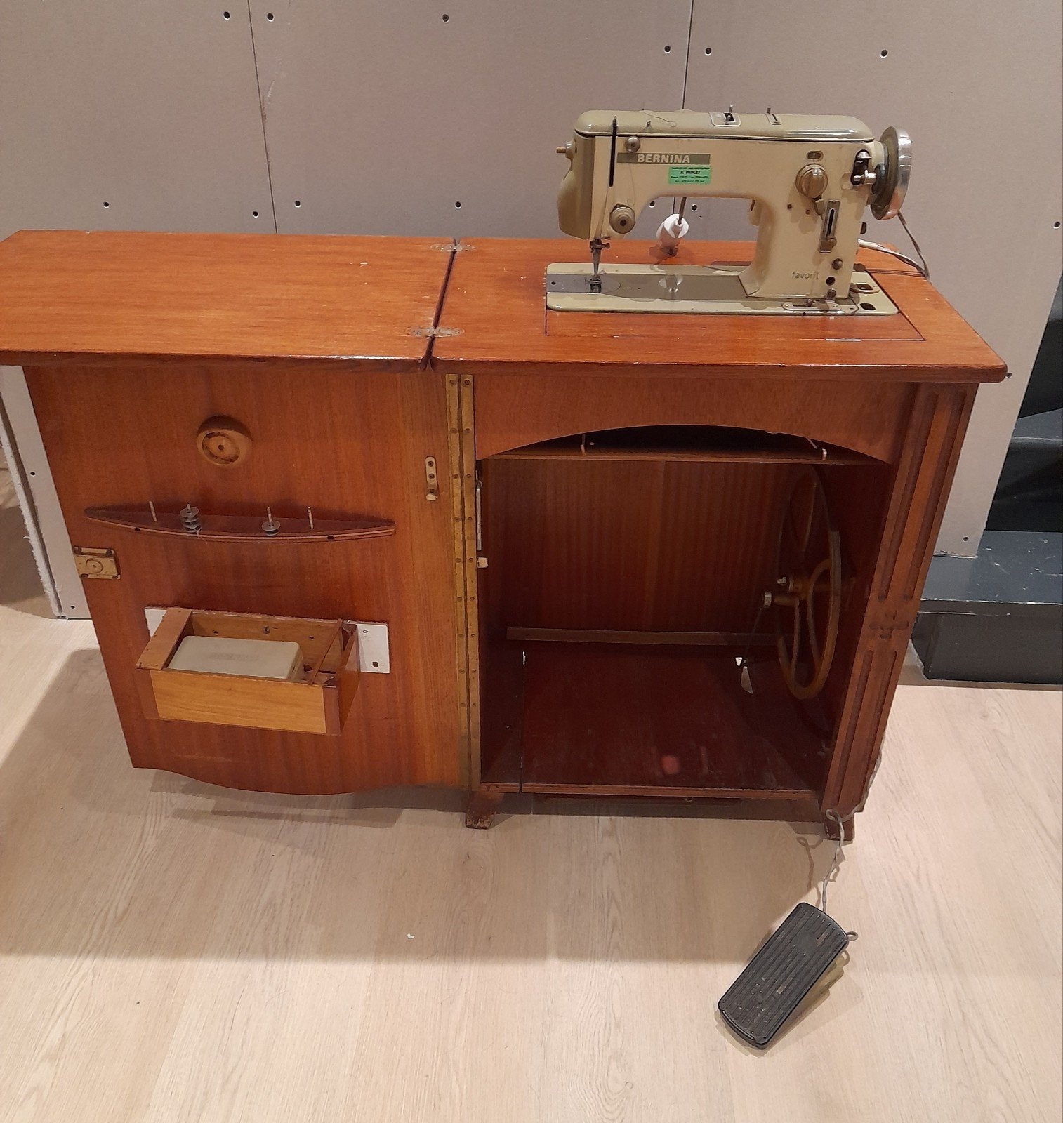 naaimachine Bernina., Ophalen, Gebruikt, Naaimachine, Bernina