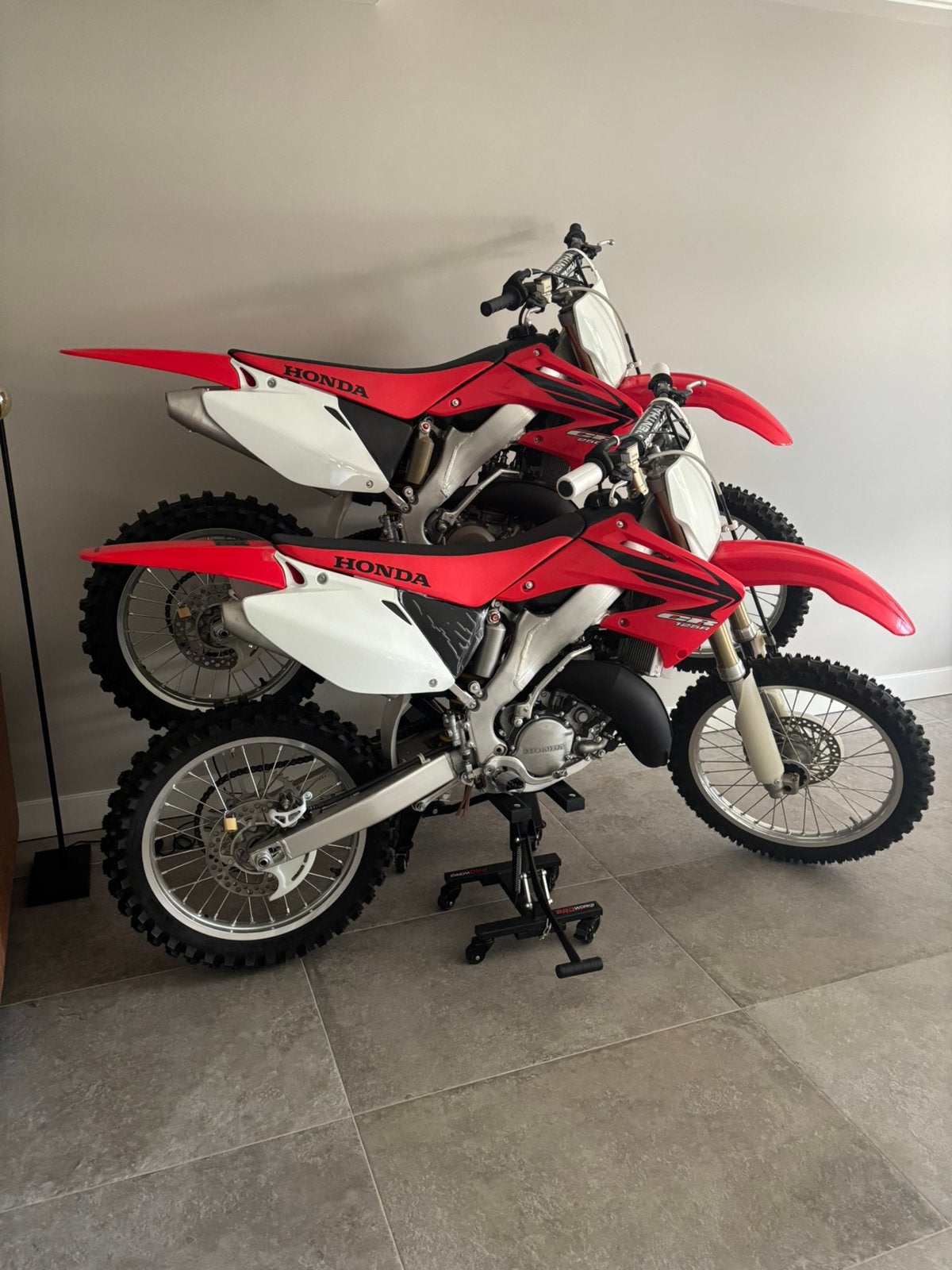 Honda cr 125 / 250 helemaal nieuw 2007, Motoren, Ophalen