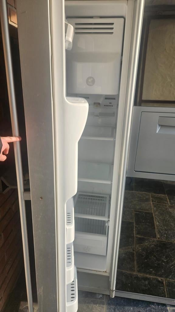 Frigo americain Lg, Enlèvement